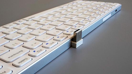 无线键盘推荐雷柏e9350g,雷柏键盘e9350g如何看充电完成