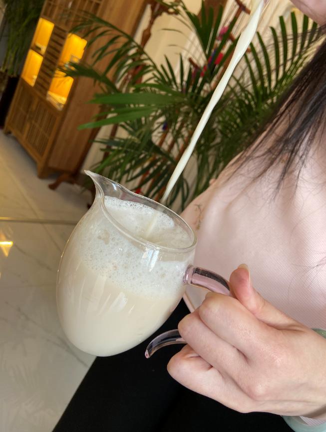 老白茶和老黑茶的味道和口感,老白茶黑茶哪种更适合养生