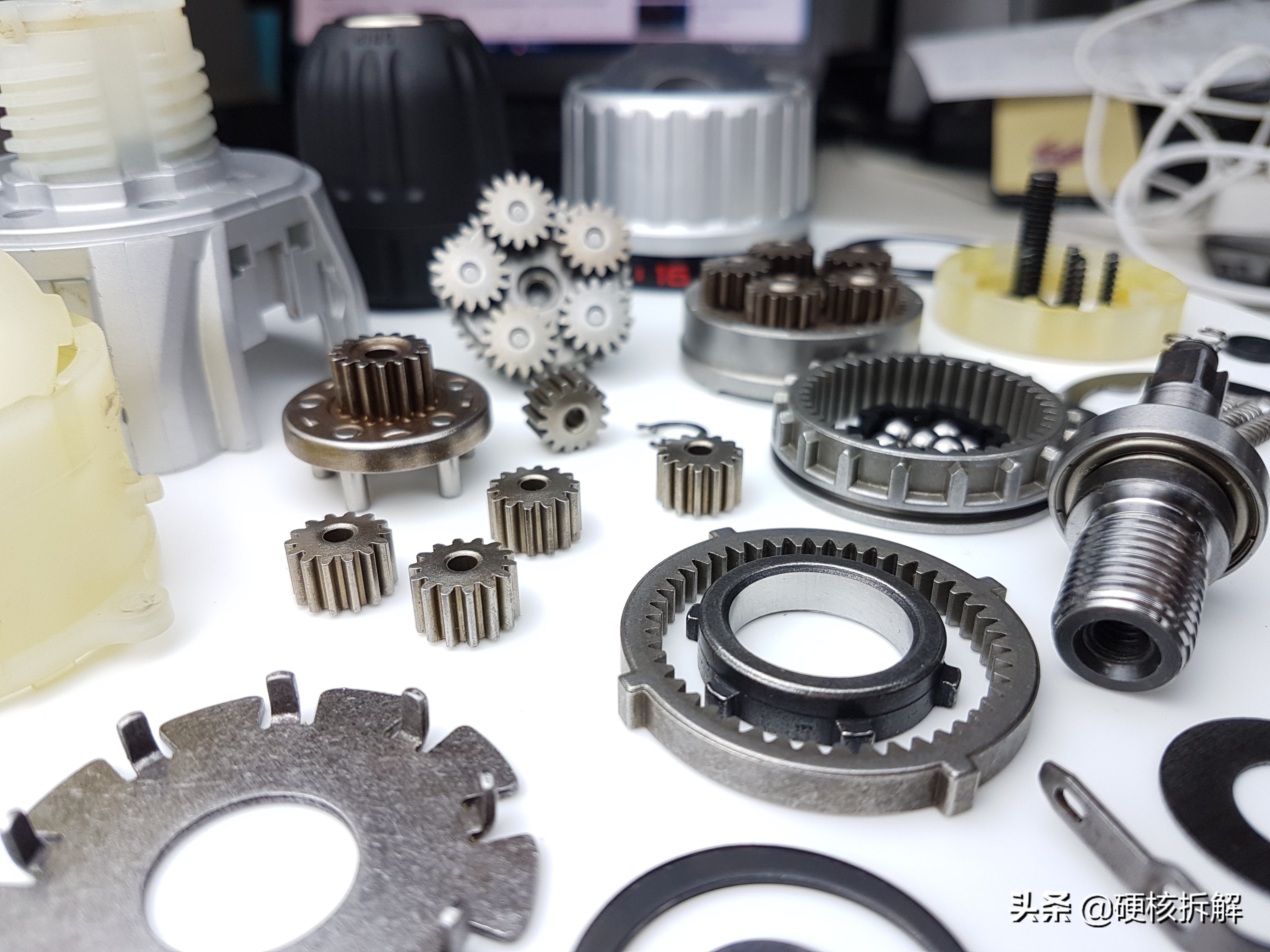 博世电钻齿轮拆解视频,博世电钻装配