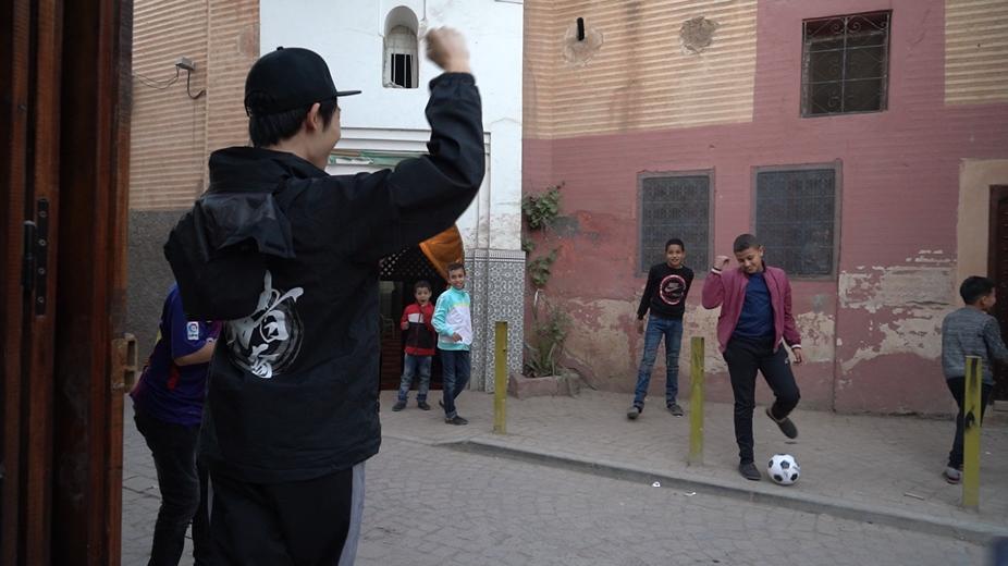 非洲实况足球赛,中国VS摩洛哥(快乐其实很简单)