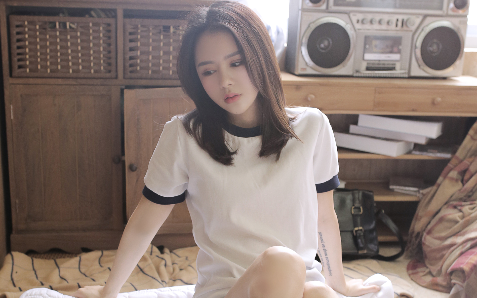 运动服美女图片唯美,女生运动服动漫壁纸