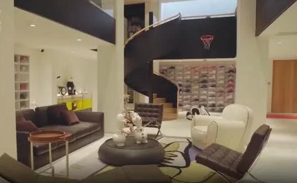 陈赫家手办有多少,陈赫住千万豪宅玩潮鞋耗费百万