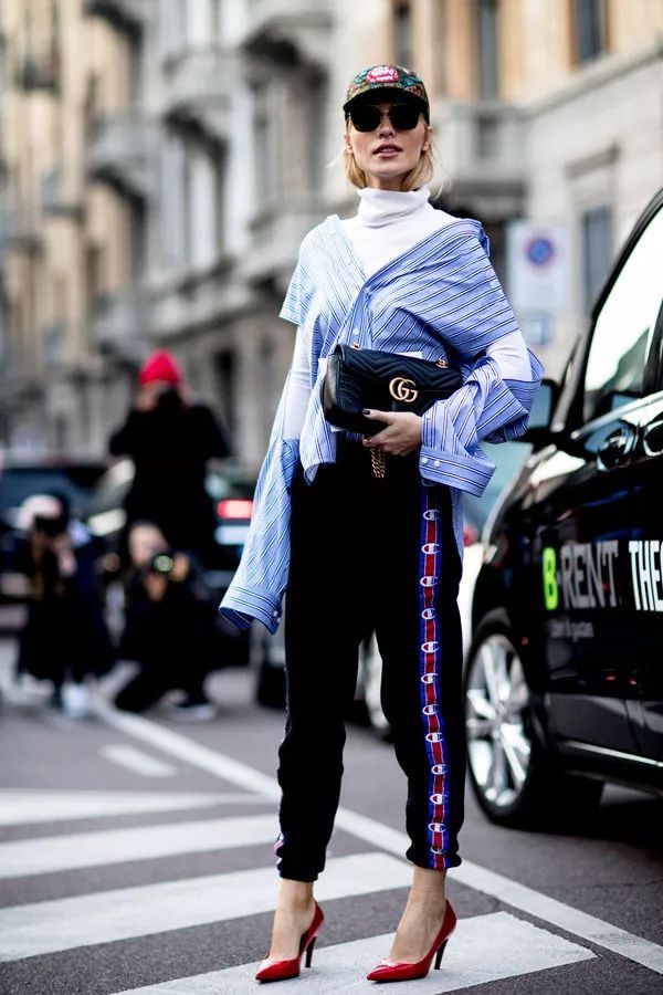 嫌弃“校服裤”太丑不想穿?今夏get这3个小技巧,谁穿谁时髦