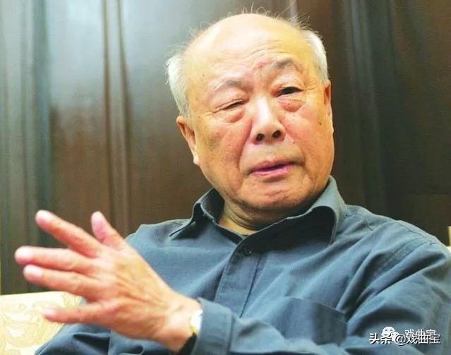 京城公认票界最具权威三元老，能文善画，境界一流