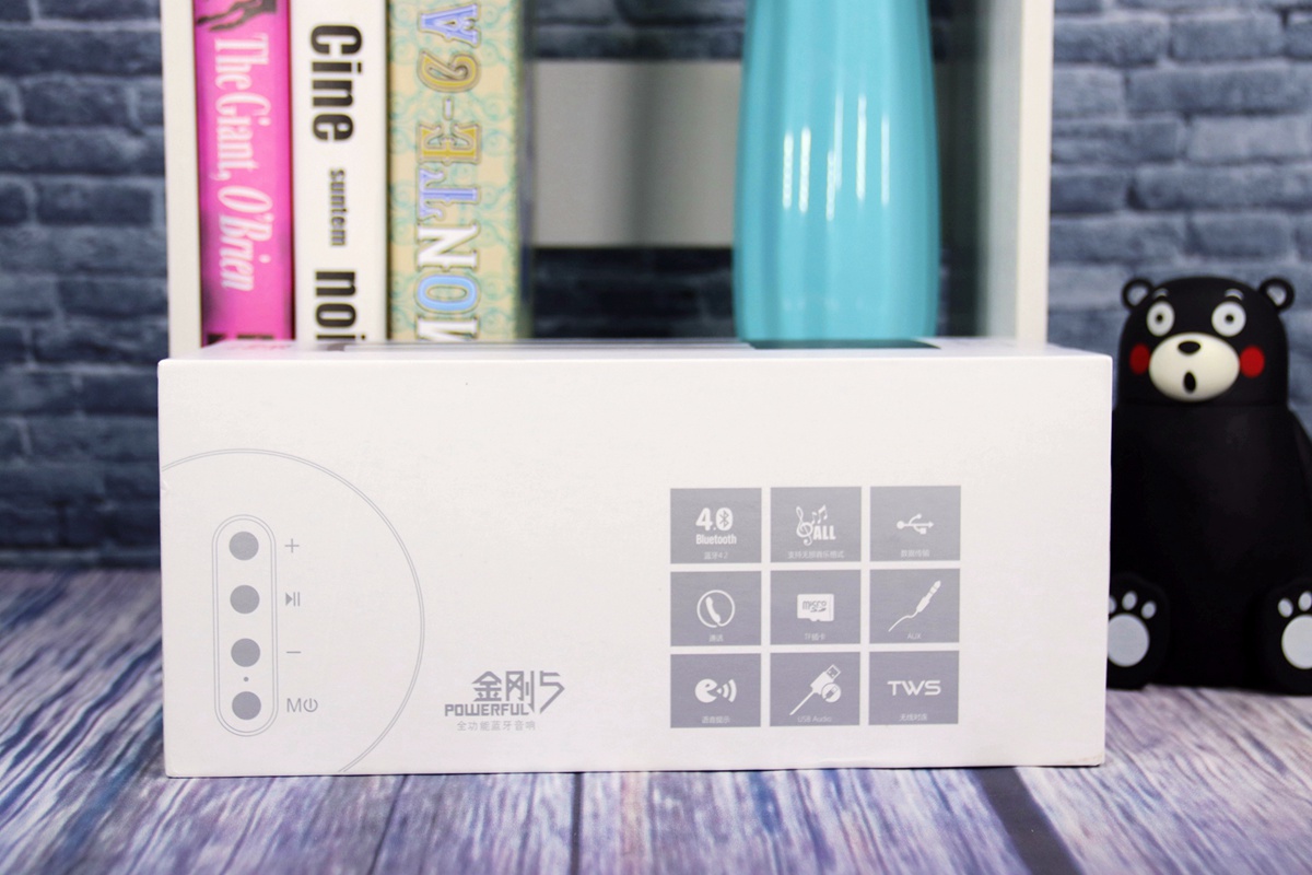 无损音质360度环绕立体声,艾特铭客金刚5蓝牙音箱评测