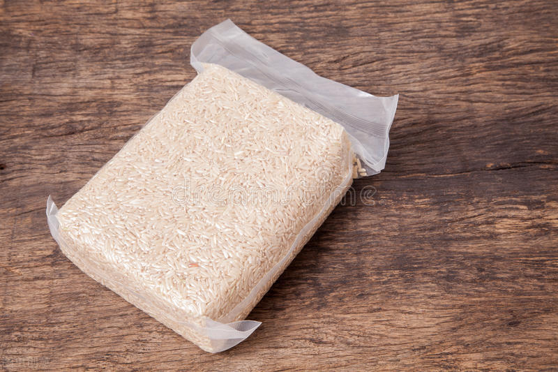 夏天大米生虫防治方法,夏天大米生虫有什么办法