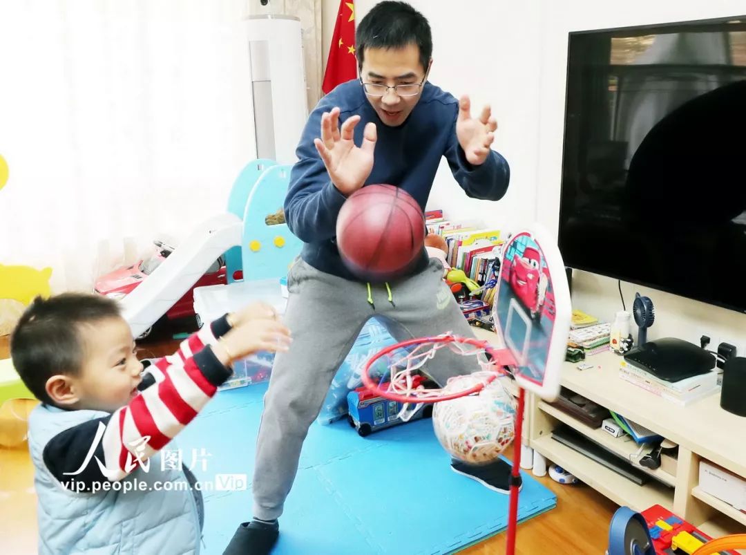 战疫中的40个瞬间,战疫二十四小时纪录片感悟