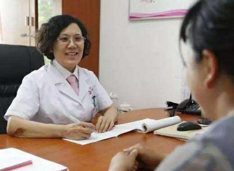 坐月子可以洗头吹风吗,月子期间能洗头吹风么