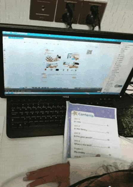 网课学生翻车现场视频,小学生网课翻车现场全集