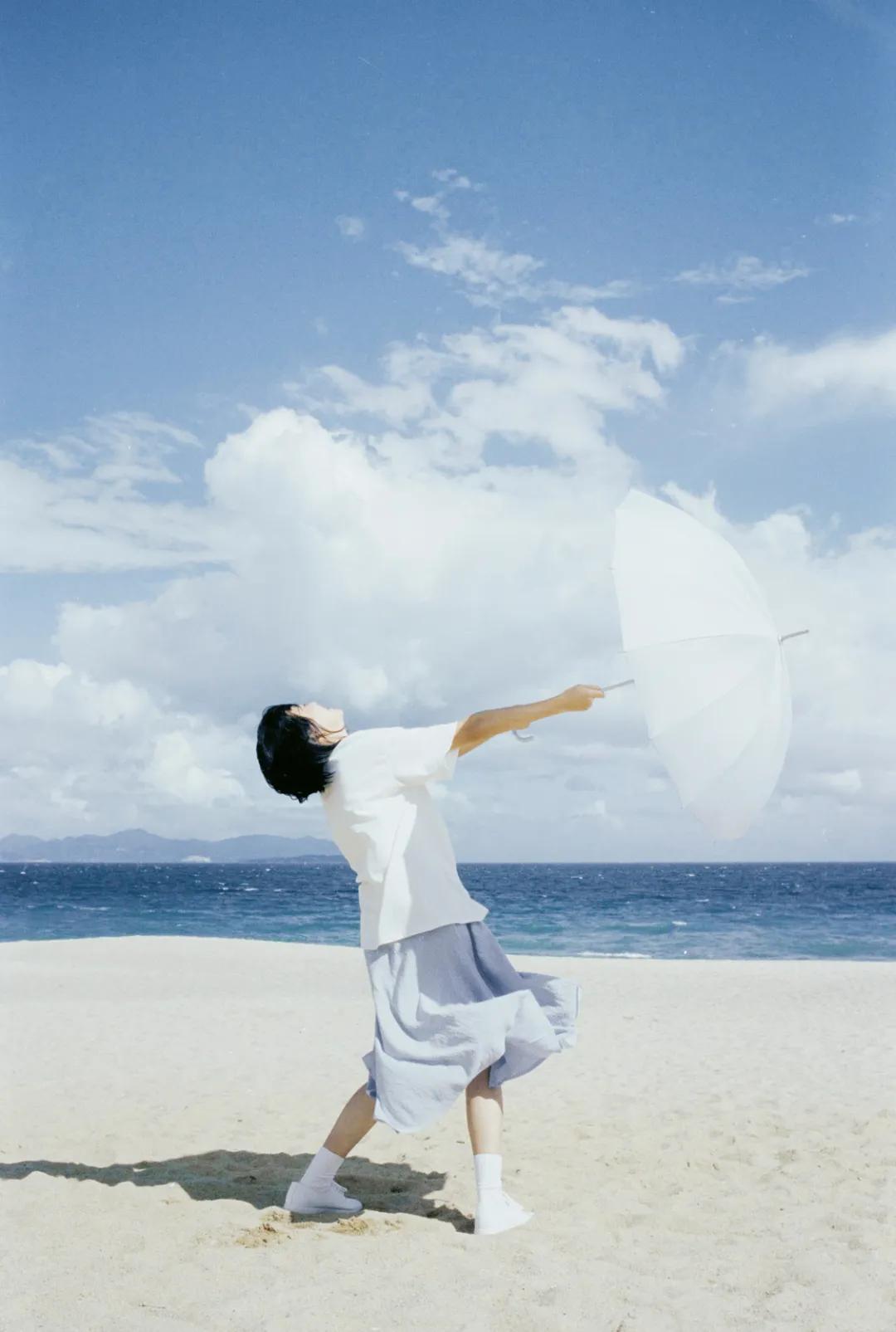 均温20℃的海滨老城，紫色泡桐花美得像国外，现在去性价比超高