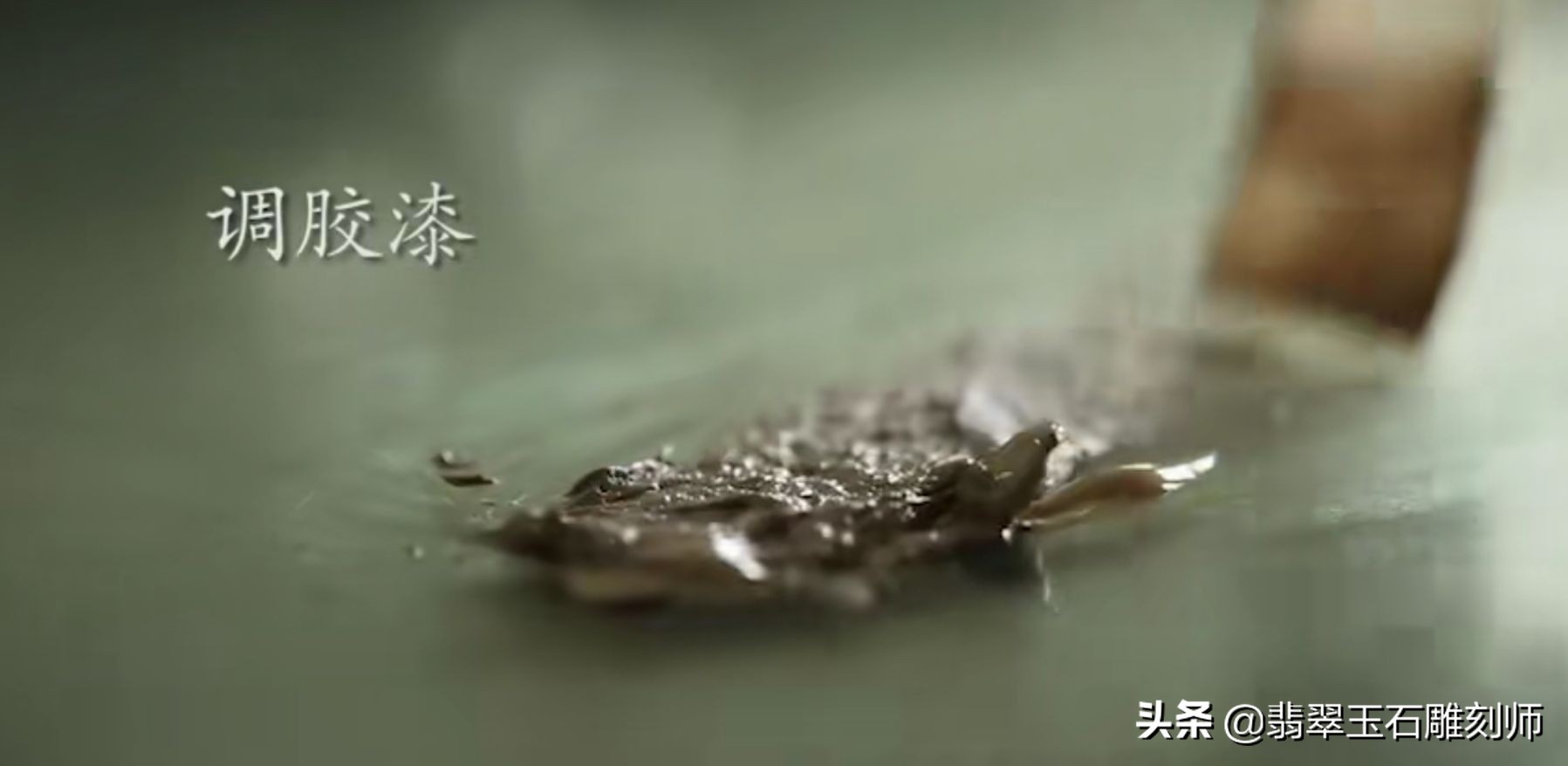 玉手镯断裂了值得修复吗,玉手镯裂了怎么修复