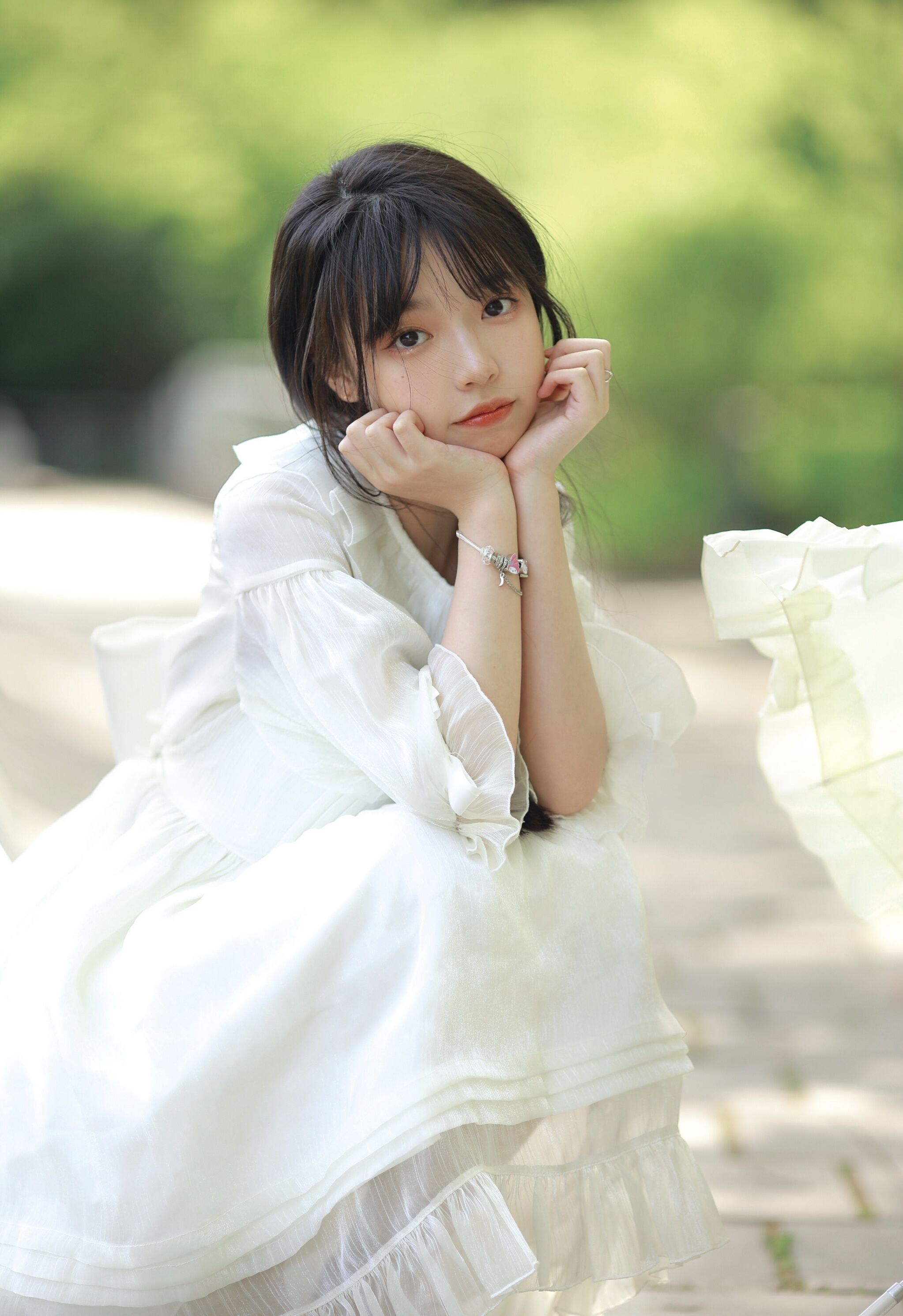 甜美少女丨就想静静地看着你