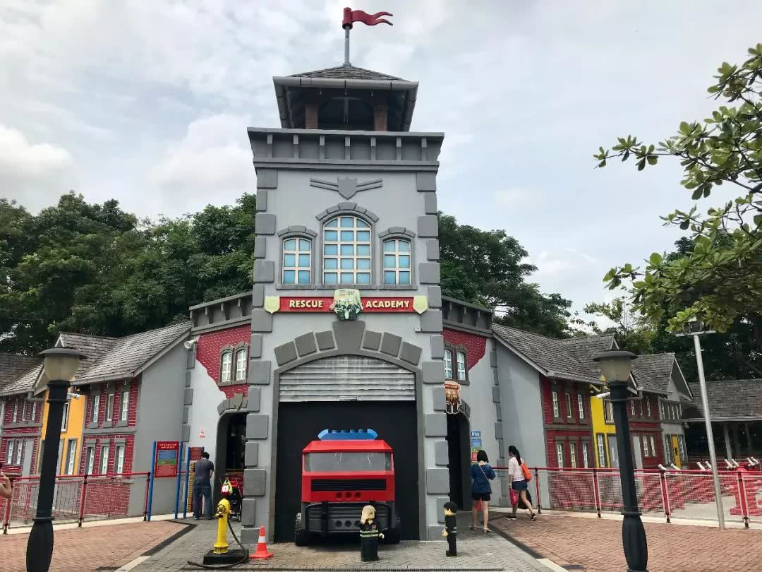 全球与乐高齐名的主题乐园,类似主题乐园