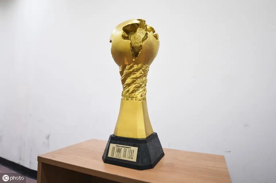 鲁能九年无冠，与冠军相差21分，明年能否厚积薄发，再上层楼