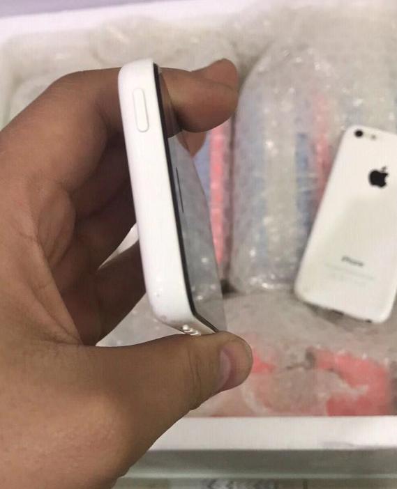 入手知名度最低的iPhone，很多人认为是山寨机！