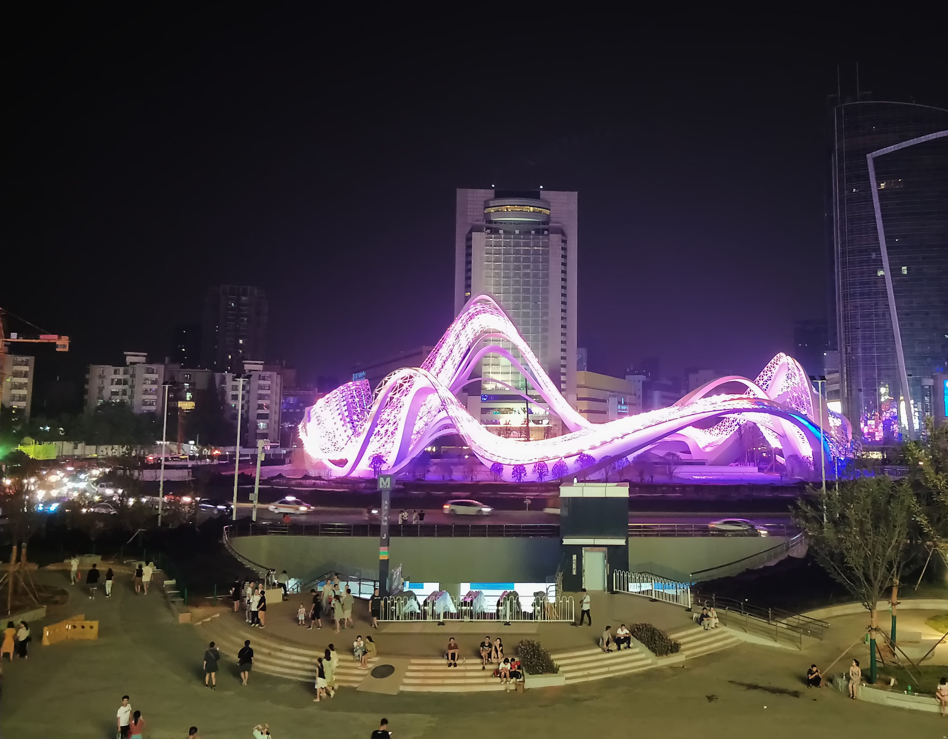 亚洲最大地下交通枢纽综合体,亚洲最大地下综合体城市