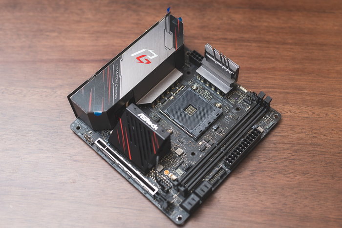 圣诞节前装一台白色雪花主机