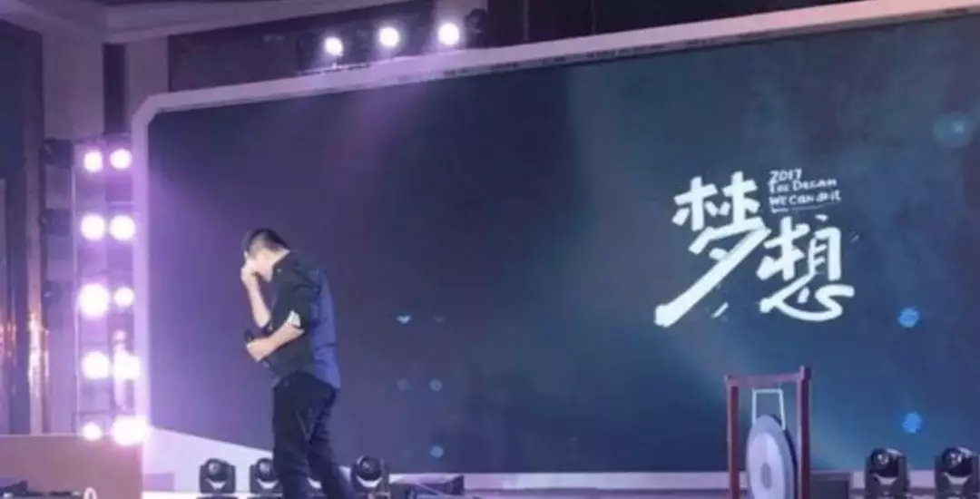 “上午谈话，下午走人！”寒冬里，互联网公司没有年终奖｜复盘