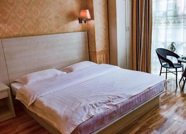 双人床1.5还是1.8好,双人床买2米还是1.8米的好