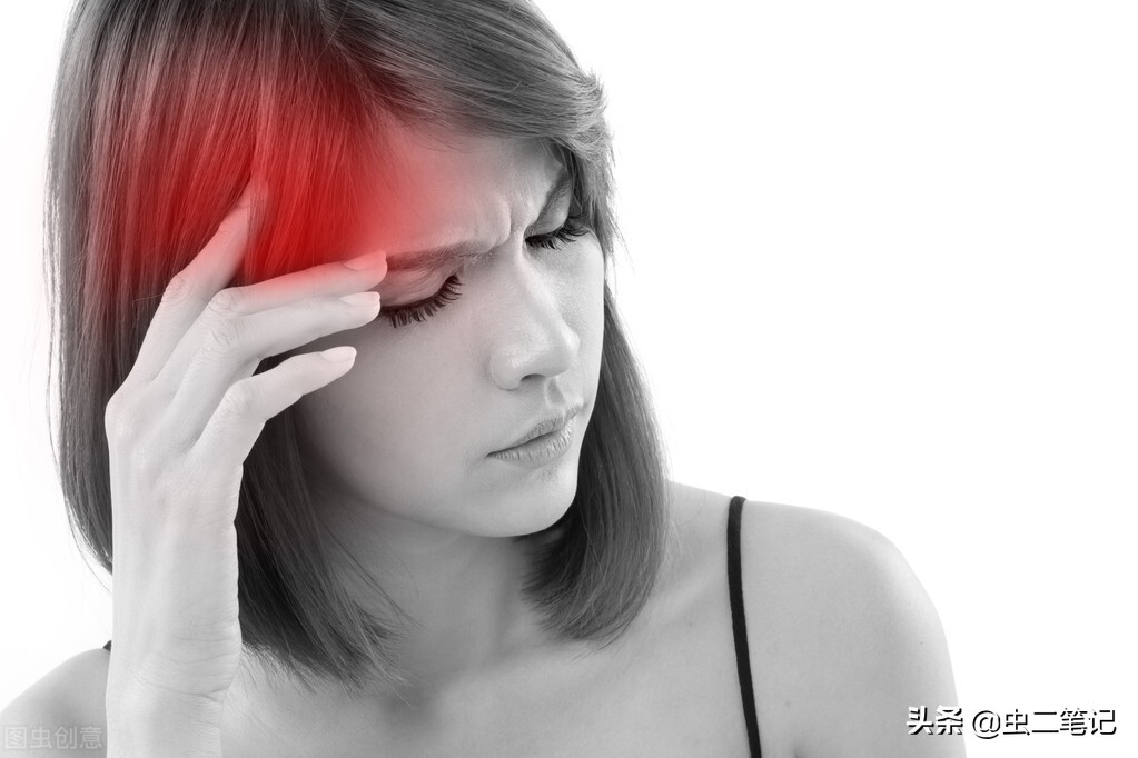 被偏头痛折磨的吃不下睡不好,被偏头痛折磨得苦不堪言
