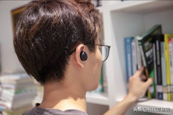 新一代的无线耳机,真正的黑科技无线耳机