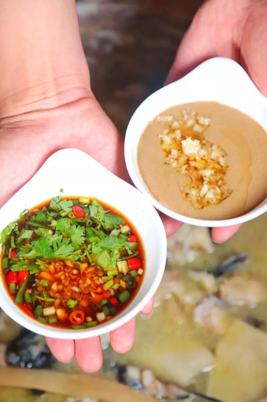 云南特色蒸汽石锅鱼什么鱼最好,特色美味云南蒸汽石锅鱼