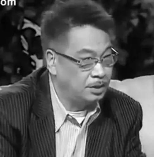 吴京汶川地震真实照片,汶川地震吴京的故事