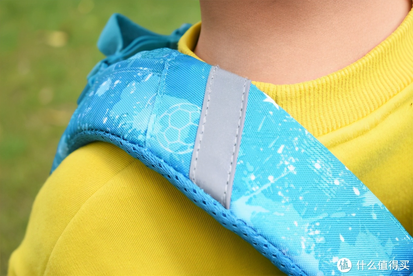 别让孩子输在起跑线，背上GMT for Kids挪威小方包，轻便 舒适 充裕