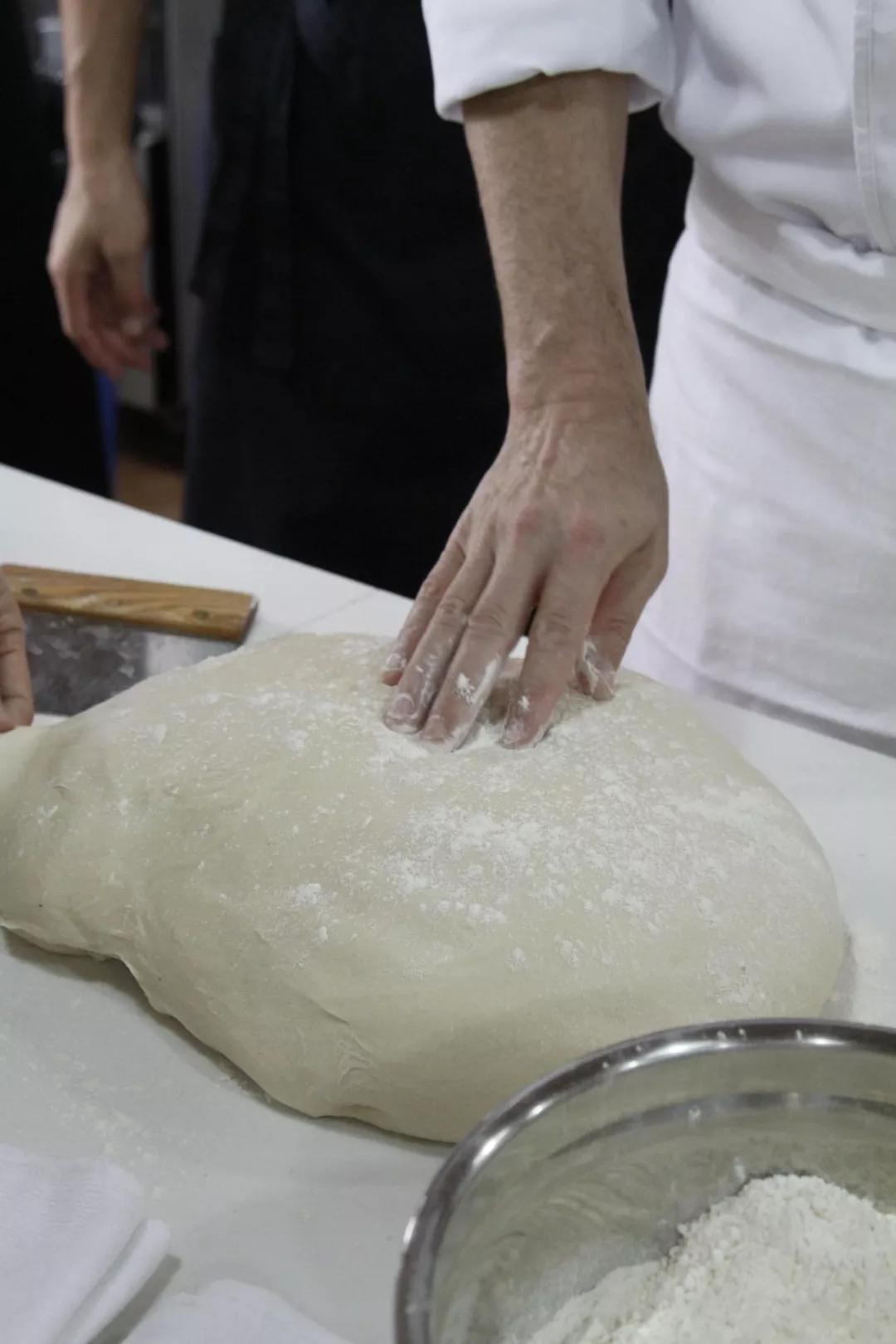 原味可颂面包制作视频,可颂面包靠谱配方