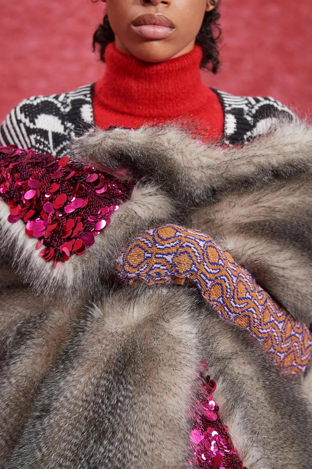 波司登新设计再次出圈？！轻盈+荧光惊艳网友：穿这谁还宅啊