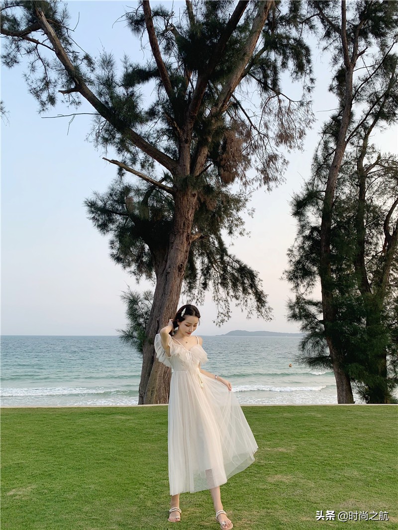 吊带沙滩连衣裙,夏日度假吊带连衣裙