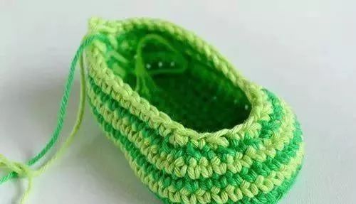 0-6个月宝宝鞋钩针教程图解,一款超可爱的宝宝鞋