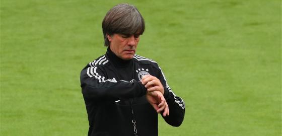 勒夫巴西世界杯,世界杯夺冠足球有没有价值