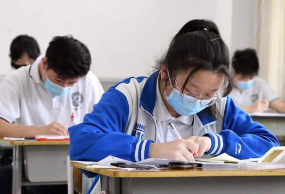 中考定向和不定向有什么区别,中考定向和非定向生区别