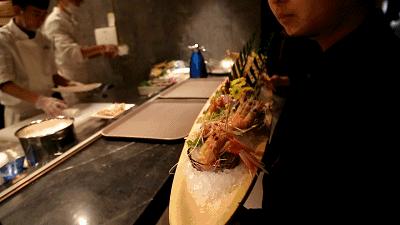 吃海鲜龙虾帝王蟹自助,海胆海鳌虾自助