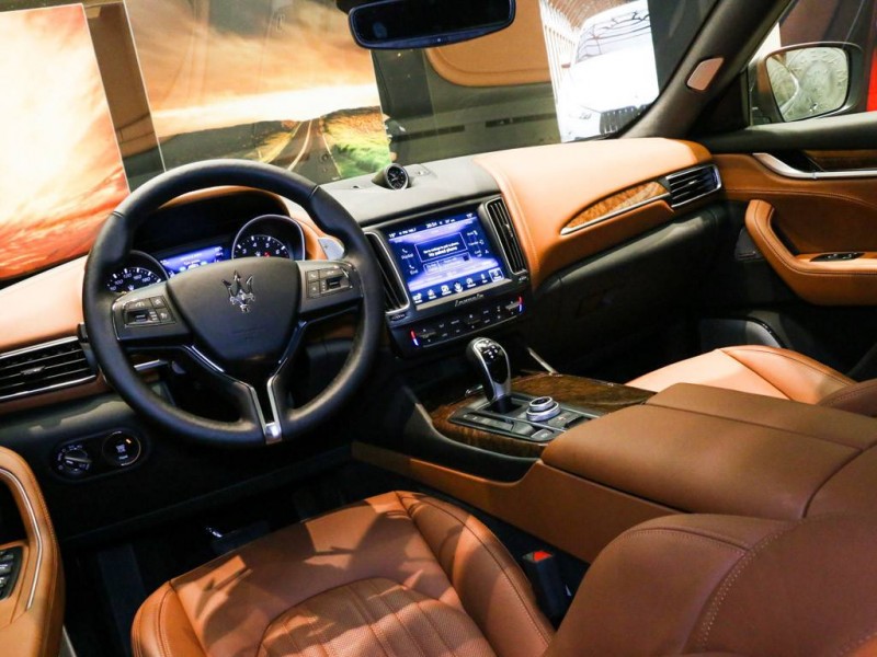 全新玛莎拉蒂levante尺寸,玛莎拉蒂levante豪华suv内饰