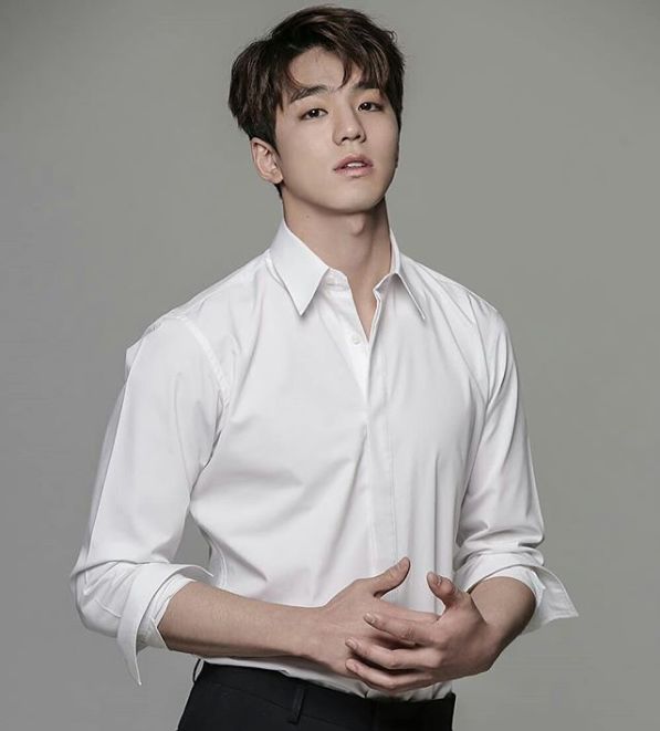 男生发际线高适合的发型推荐,发际线高适合什么刘海男生