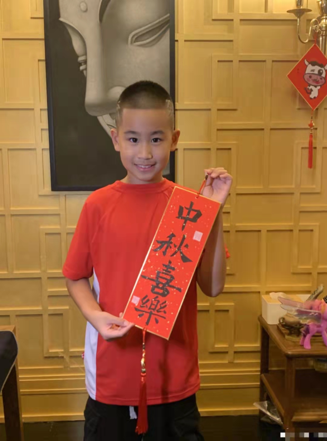 赵文卓夫妇为小女儿庆5岁生日,赵文卓大女儿晒照庆14岁生日