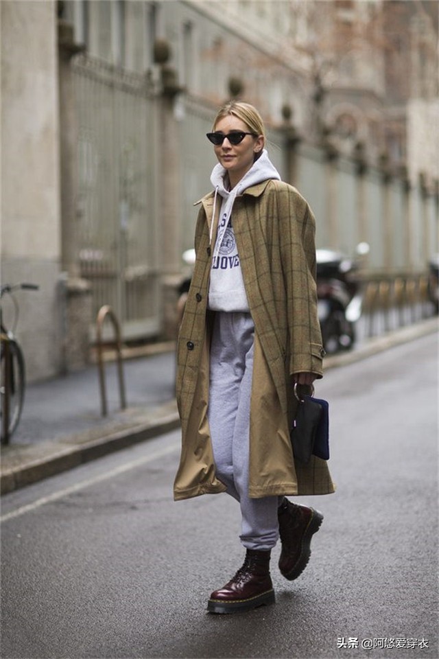 脚型不好看的应该穿什么小白鞋,什么脚型穿什么款式的鞋才不磨脚