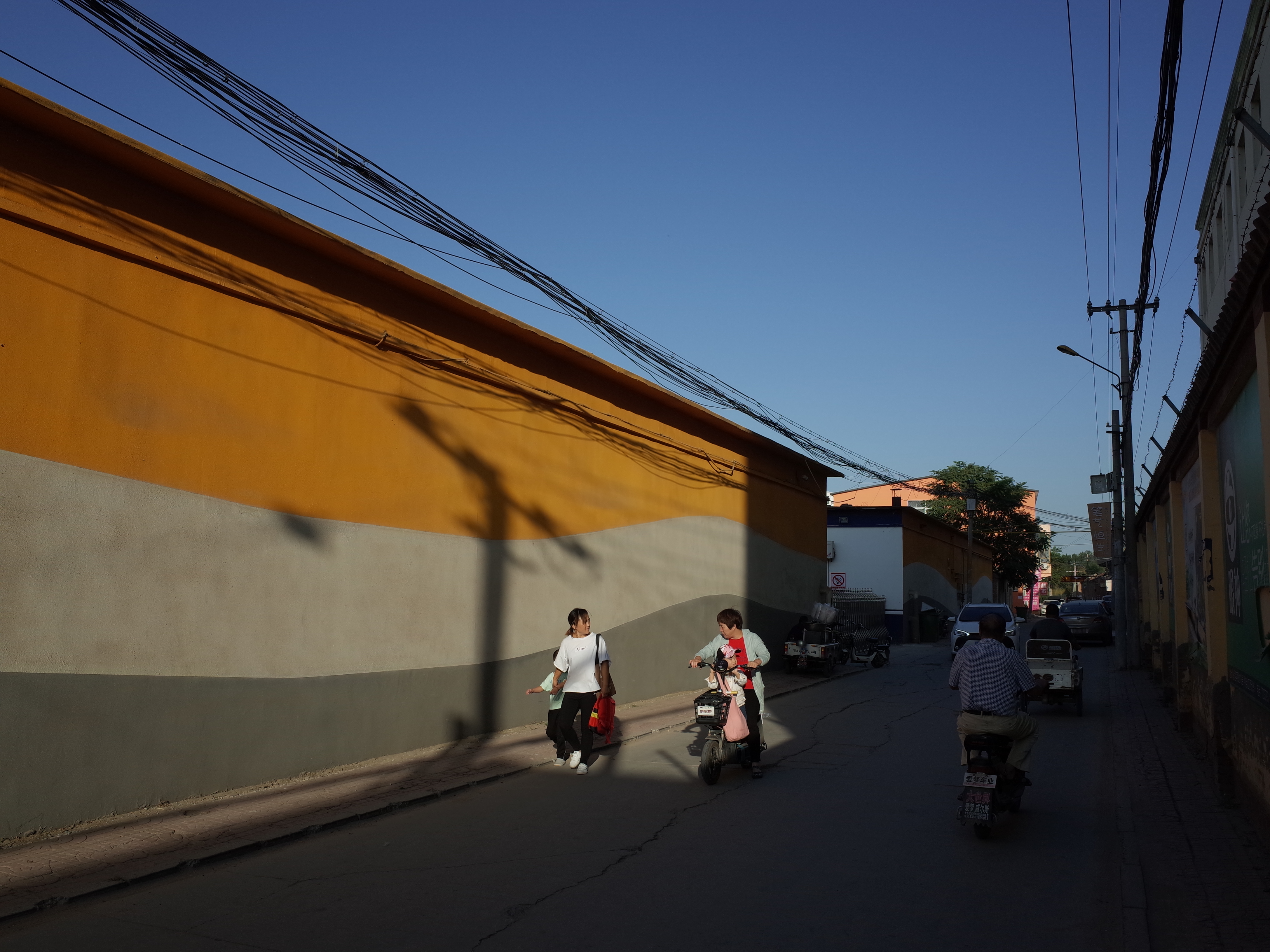 等死吧你,别走啊你,买棺材吧你。理光GRvs华为P10