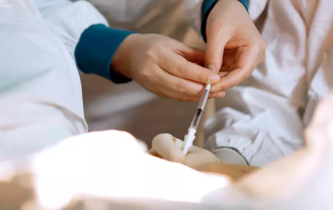 正常人做试管婴儿很辛苦吗,父母做试管婴儿好吗