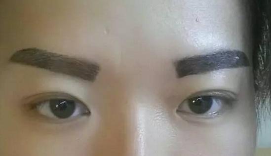 不要踩这些化妆雷区,化妆新手画眉注意事项