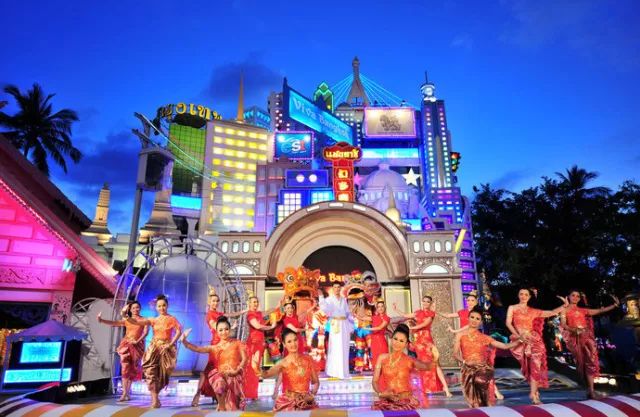 卡马拉海湾铂金海岸,卡马拉海湾旅游度假村