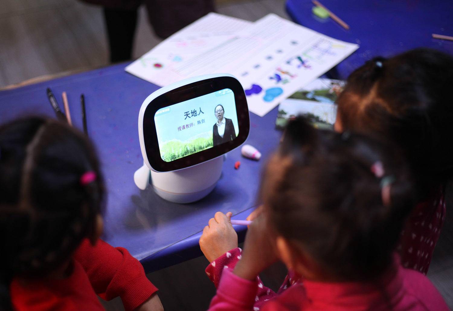 ai智能早教机器人测评,辅导孩子学习的ai智能机器人