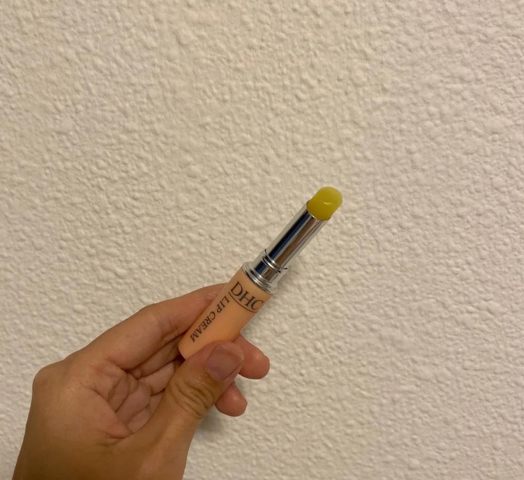 秋冬滋润大红色唇膏色号,润唇膏保湿滋润秋冬季DHC