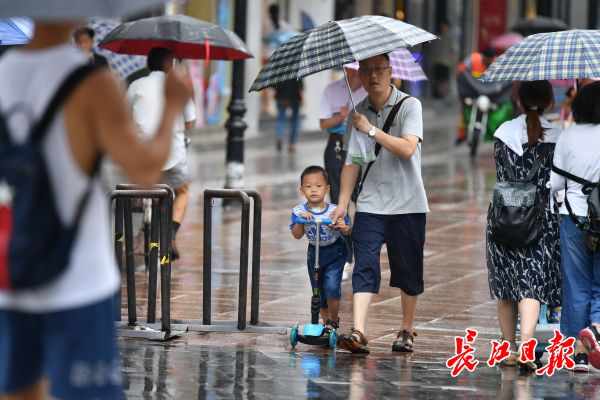 为何入伏武汉天气这么凉快,武汉降雨会凉快吗冬天冷吗