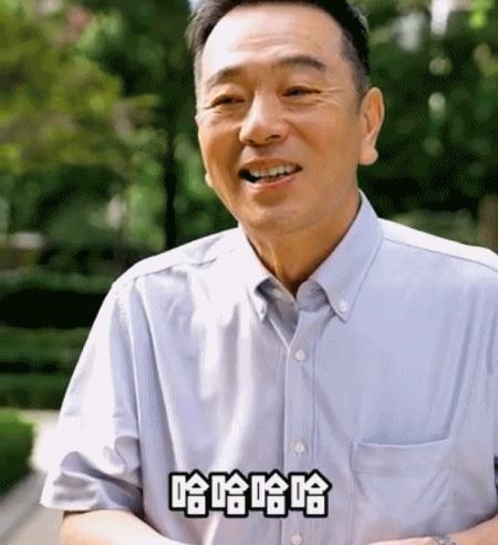 老戏骨直播间道歉视频,直播被骂哭的老戏骨