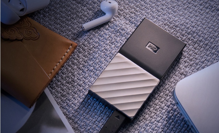 移动硬盘怎么选购有质量保证,教你如何选购机械硬盘教程