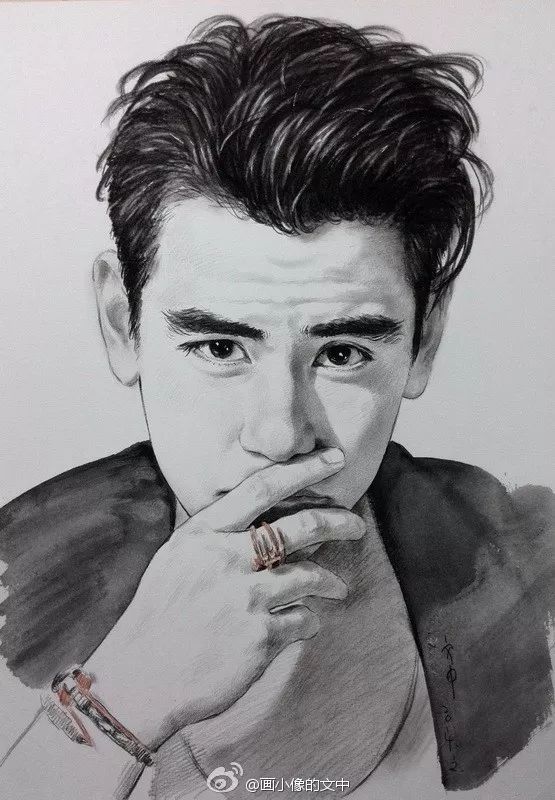 比起打印画，美院毕业的他，笔下这种彩铅水彩画才好看哭了~