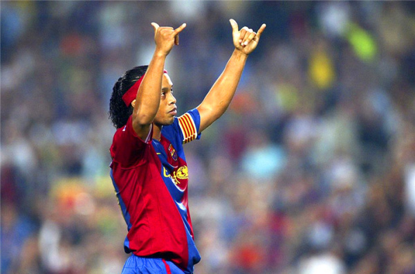 足球历史伟大球员排名小罗排第几,足坛第一小罗